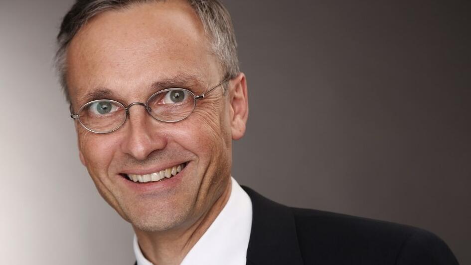 Christoph Lange awarded the Spinoza Chair | German Center for Infection ...
